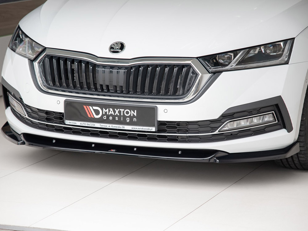 Front Splitter V1 Skoda Octavia MK4 (2019-) - Carbon Look - 2 