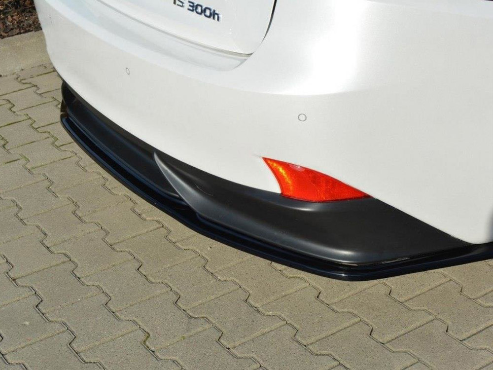 Central Rear Splitter Lexus IS 300H Mk3 - 4 