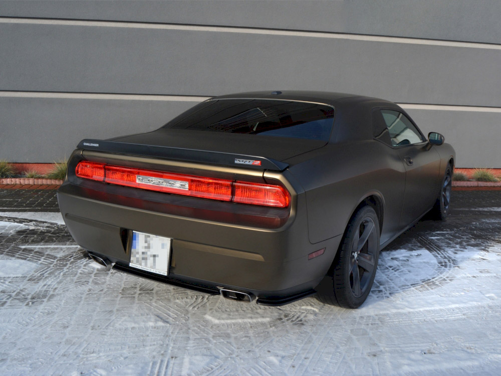 Central Rear Splitter Dodge Challenger Mk3 PHASE-1 SRT8 Coupe - 1 