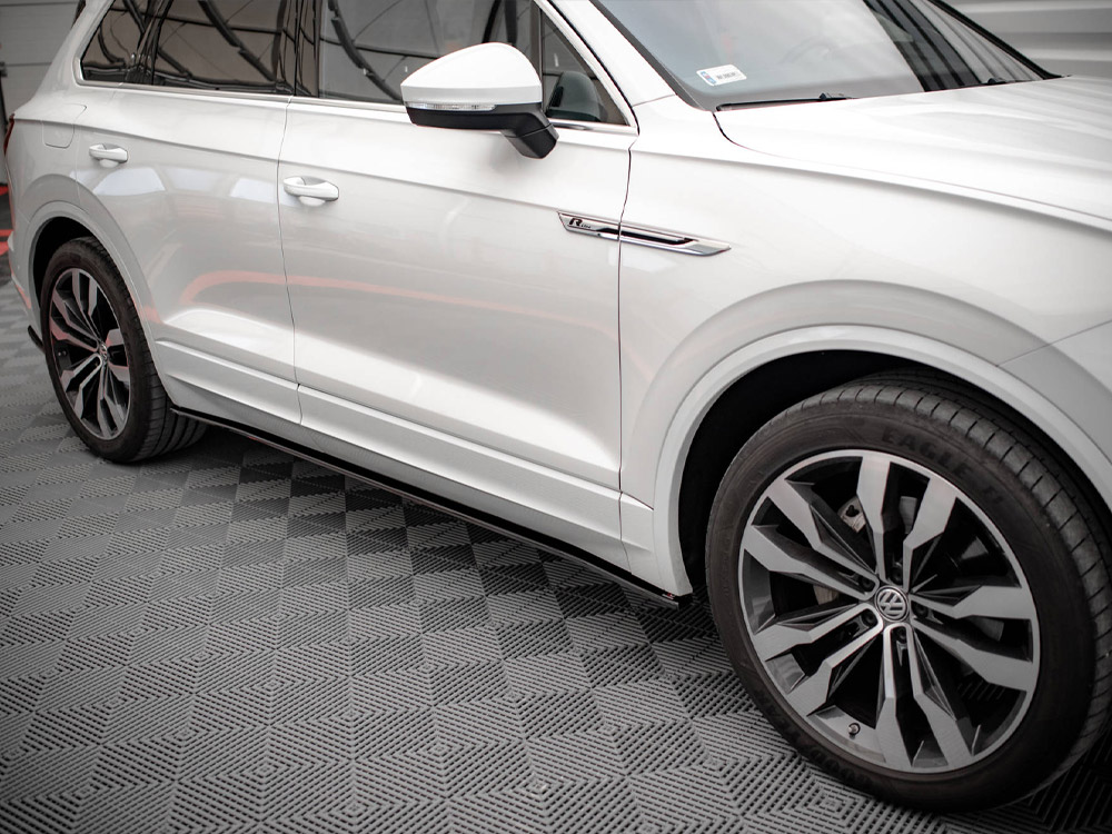 Side Skirts Diffusers Volkswagen Touareg R-Line Mk3 - 3 