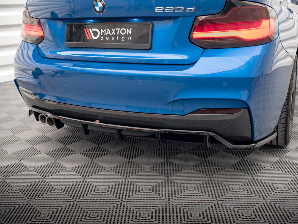 Central Rear Splitter (Vertical Bars) BMW 2 M-Pack F22 - 3 