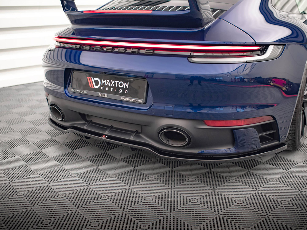 Central Rear Splitter (Vertical Bars) V.1 Porsche 911 Carrera Aero / Carrera GTS 992 - 3 