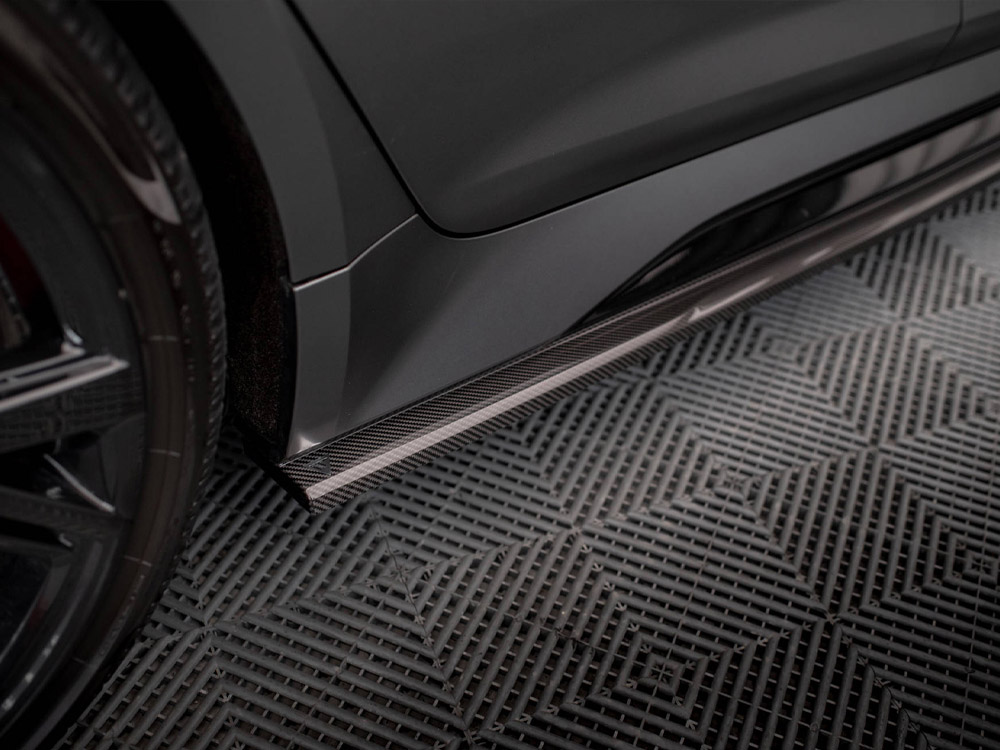 Carbon Fiber Side Skirts Audi RS6 C8 / RS7 C8 - 11 