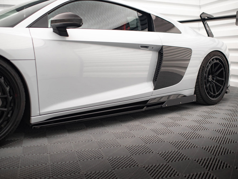 Side Skirts Diffusers V.2 + Flaps Audi R8 Mk2 Facelift - 3 