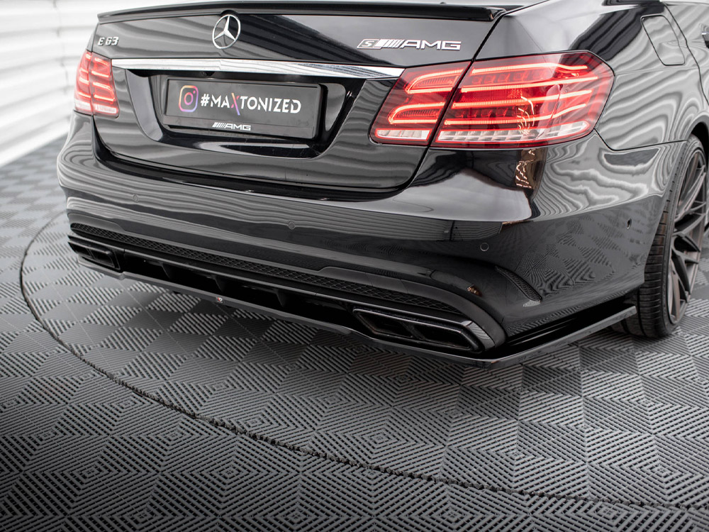 Central Rear Splitter (Vertical Bars) Mercedes E63 AMG Sedan W212 Facelift - 4 