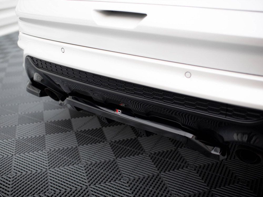 Central Rear Splitter (Vertical Bars) Ford Kuga ST-Line Mk2 - 4 