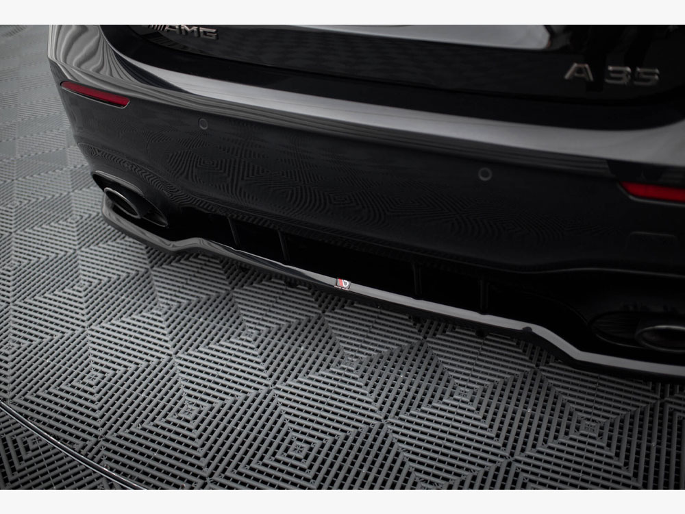 Central Rear Splitter (Vertical Bars) Mercedes-AMG A35 Hatchback W177 - 4 