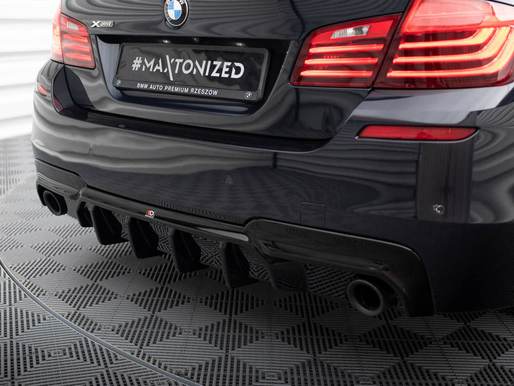 Rear Valance V.2 BMW 5 M-Pack F10 / F11 (Version with two single exhausts) - 3 