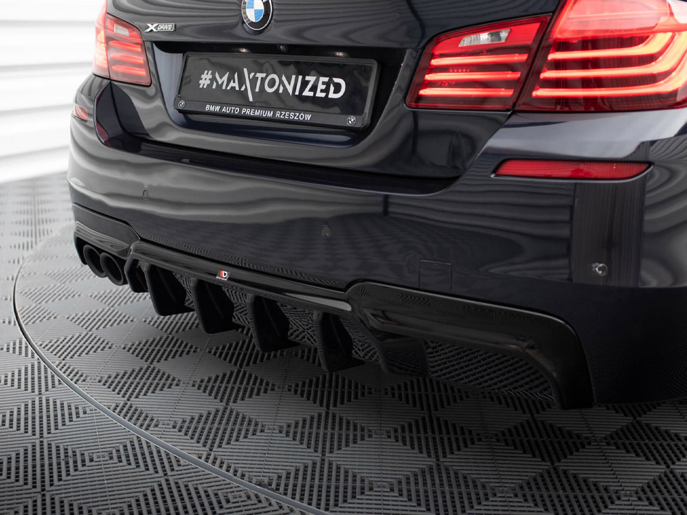 Rear Valance V.2 BMW 5 M-Pack F10 / F11 (Version with double exhaust on one side) - 3 