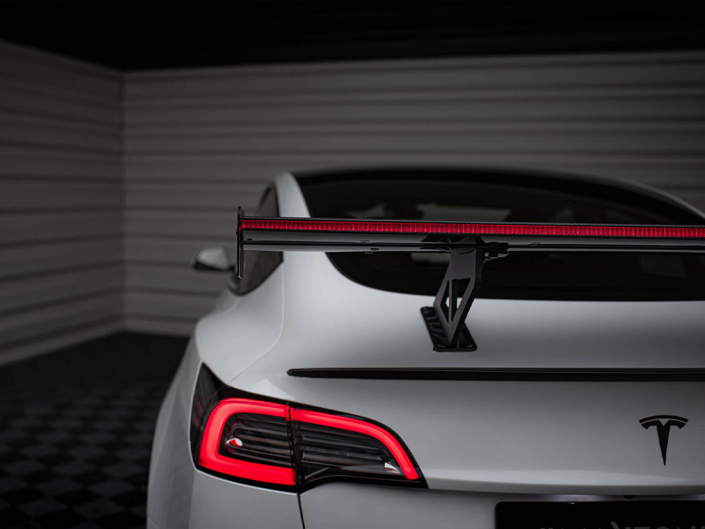 Carbon Spoiler + LED Tesla Model 3 - 11 