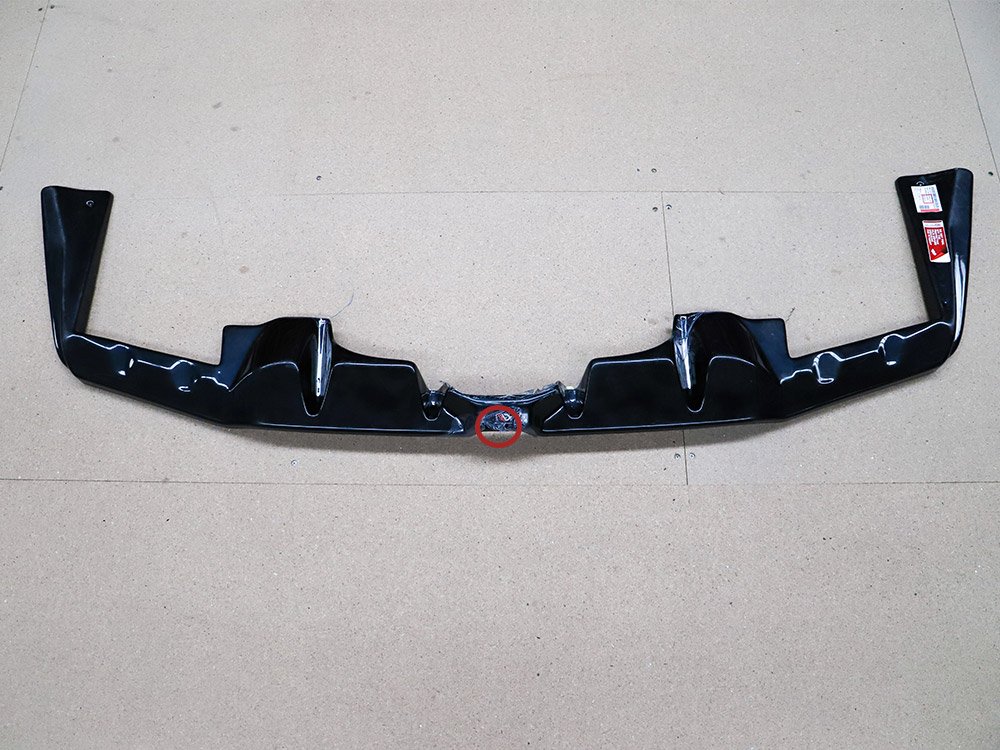 Reduced - Central Rear Splitter (Vertical Bars) Mercedes AMG GLE Coupe C167 - 5 