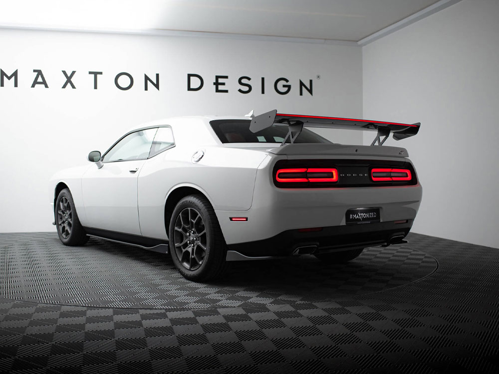 Carbon Spoiler + LED Dodge Challenger Mk3  - 5 