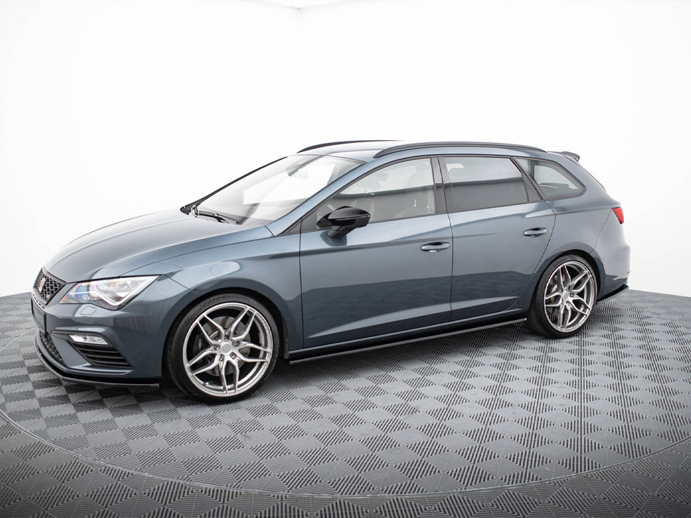 Side Skirts Diffusers V.1 Seat Leon Mk3 Cupra / FR Facelift - Carbon Look - 2 